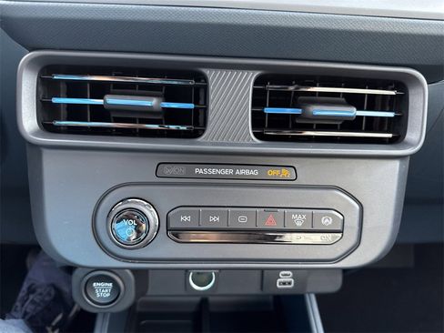 New 2025 Ford Maverick Lobo image 20