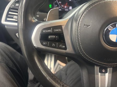 Used 2022 BMW X6 M50i w/ Executive Package image 21