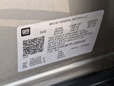 Used 2023 Buick Enclave Essence w/ Experience Buick Package image 35