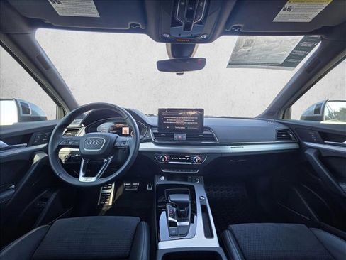 Certified 2023 Audi Q5 e Prestige w/ Prestige Package image 19