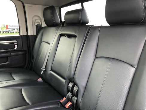 Used 2018 RAM 2500 Laramie w/ Sport Appearance Group image 19