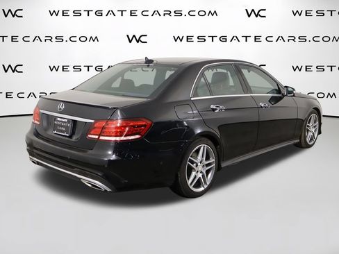 Used 2014 Mercedes-Benz E 550 4MATIC Sedan image 41