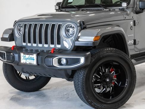 Used 2019 Jeep Wrangler Unlimited Sahara AWD/4WD image 2