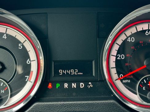 Used 2018 Dodge Grand Caravan SXT image 14