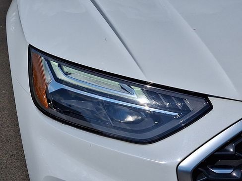 Used 2023 Audi Q5 2.0T Premium Plus w/ Premium Plus Package AWD/4WD image 16
