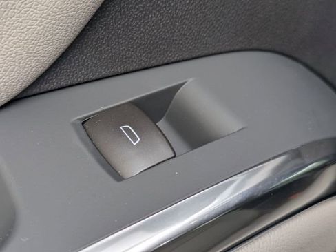 New 2026 Chevrolet Traverse LT w/ Sun and Wheel Package image 27