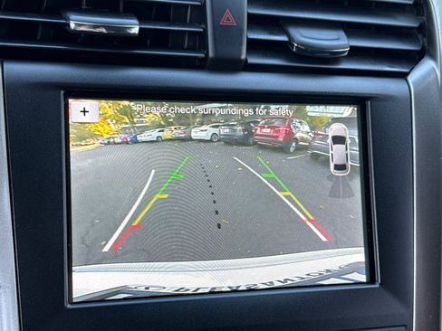 Used 2019 Ford Fusion SE image 24