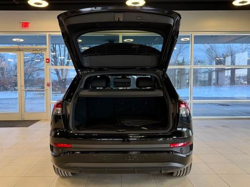 Used 2024 Audi Q4 e-tron Prestige w/ Black Optic Package image 39