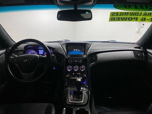 Used 2016 Hyundai Genesis Coupe 3.8 image 19