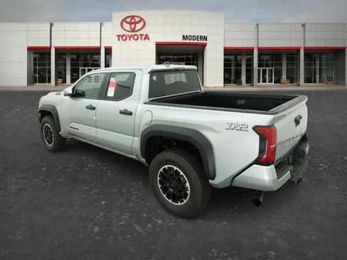 New 2026 Toyota Tacoma TRD Off-Road AWD/4WD image 4