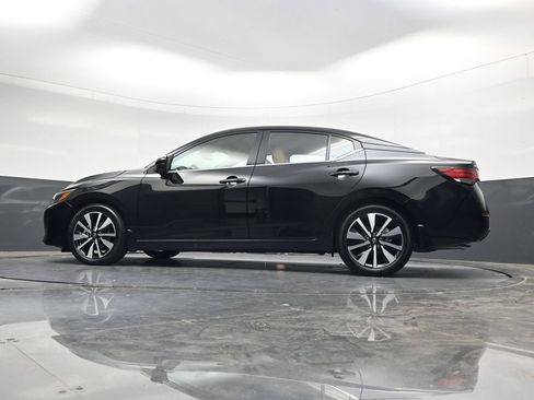 Used 2025 Nissan Sentra SV w/ SV Premium Package FWD image 48