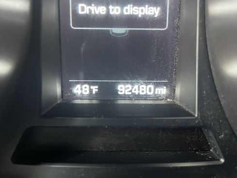 Used 2018 Hyundai Santa Fe Sport w/ 2.4L Tech Package 04 image 25