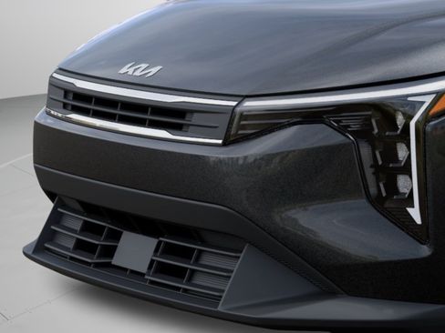 New 2026 Kia K4 FWD image 26