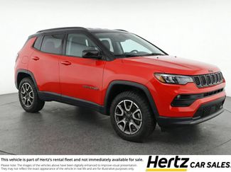 Used 2025 Jeep Compass Trailhawk AWD/4WD video 1