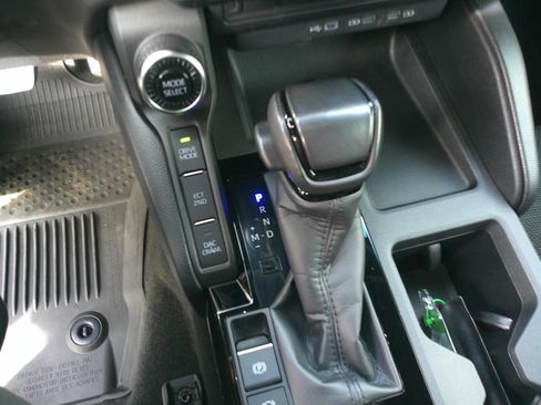 Used 2024 Toyota Land Cruiser 1958 image 31