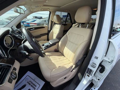 Used 2018 Mercedes-Benz GLE 350 GLE 350 Sport Utility 4D w/ Premium 1 Package image 11