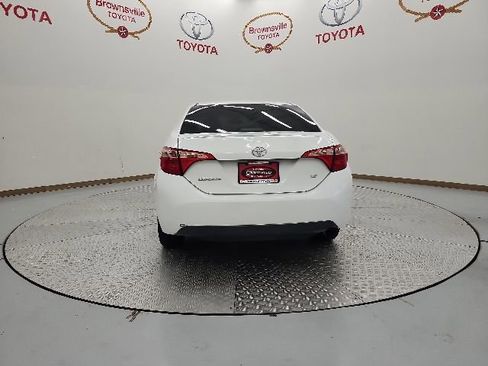 Used 2017 Toyota Corolla LE FWD image 7