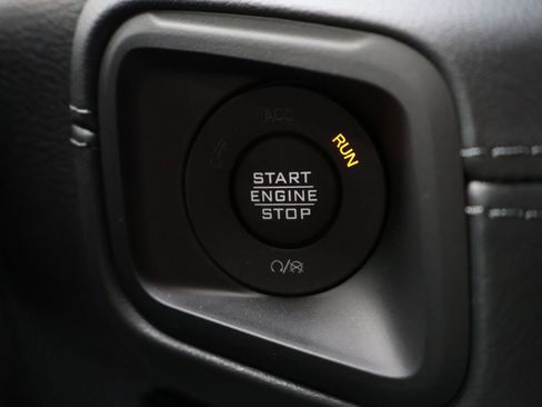 New 2026 Jeep Wrangler Unlimited Rubicon AWD/4WD image 31