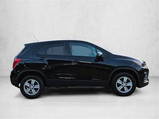 Used 2022 Chevrolet Trax LS w/ Tint and Cruise Package AWD/4WD video 4