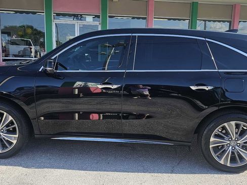 Used 2017 Acura MDX FWD w/ Tech & Entertainment image 2
