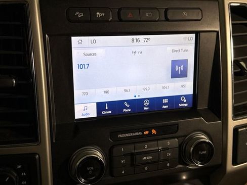Used 2020 Ford F150 Lariat w/ Equipment Group 502A Luxury AWD/4WD image 33