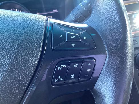 Used 2016 Ford Explorer XLT w/ Equipment Group 202A image 32