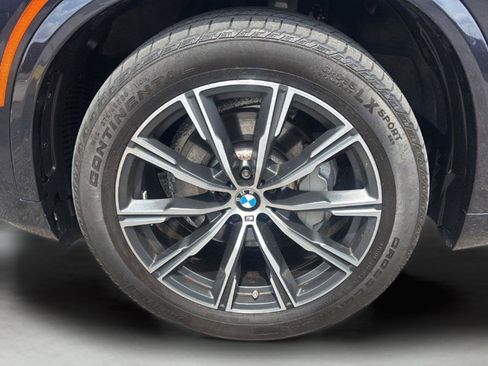 Used 2023 BMW X5 xDrive40i w/ M Sport Package AWD/4WD image 40