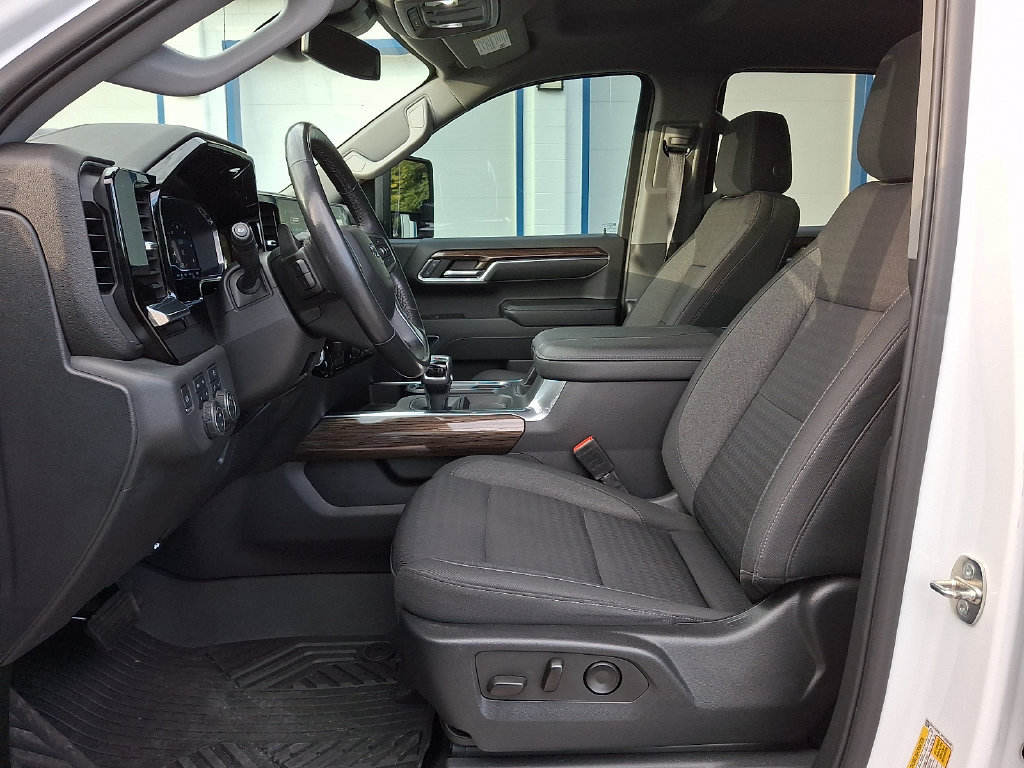 Used 2023 Chevrolet Silverado 1500 LT Trail Boss w/ Protection Package AWD/4WD image 14