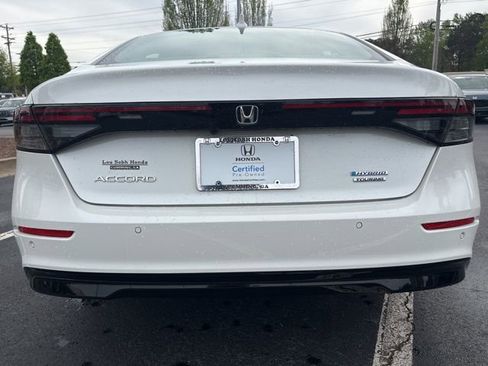 Used 2023 Honda Accord Touring image 6