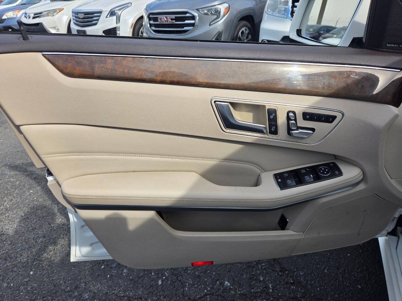 Used 2014 Mercedes-Benz E 350 4MATIC Sedan w/ Premium 1 Package image 11