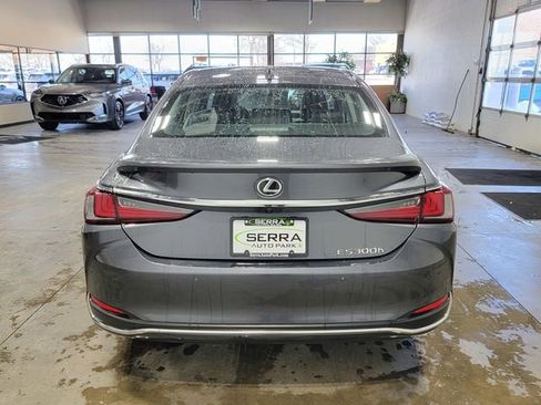 Used 2024 Lexus ES 300h w/ Premium Package image 7