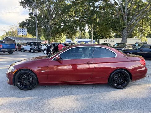 Used 2011 BMW 328i Convertible RWD image 9
