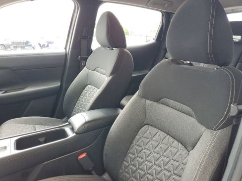 Used 2025 Nissan Kicks SV FWD image 14