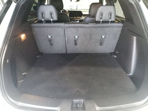 Used 2024 Chevrolet TrailBlazer RS w/ Convenience Package FWD image 11