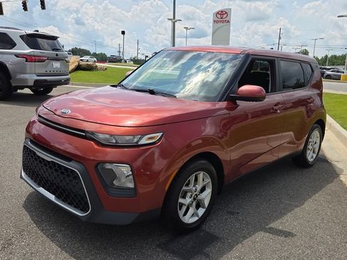 Used 2021 Kia Soul S FWD image 3