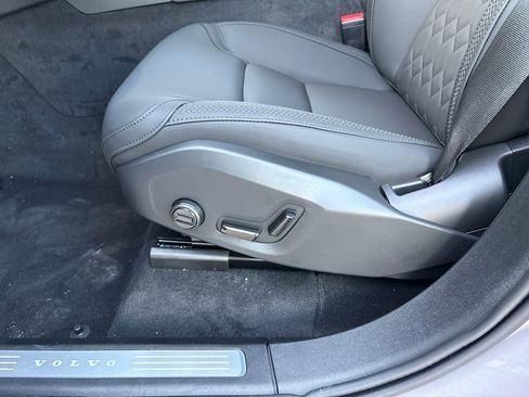 New 2026 Volvo XC90 T8 Core image 8