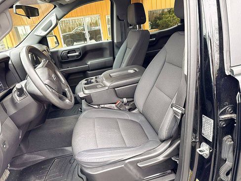 Used 2019 Chevrolet Silverado 1500 Custom Trail Boss w/ Custom Convenience Package image 9