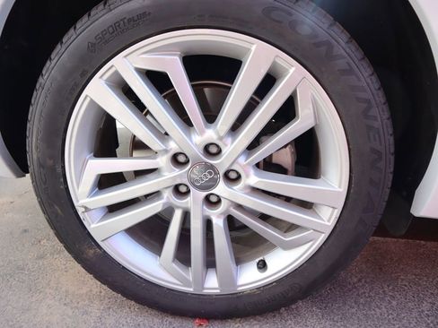 Used 2019 Audi Q5 2.0T Premium Plus w/ Premium Plus Package AWD/4WD image 17