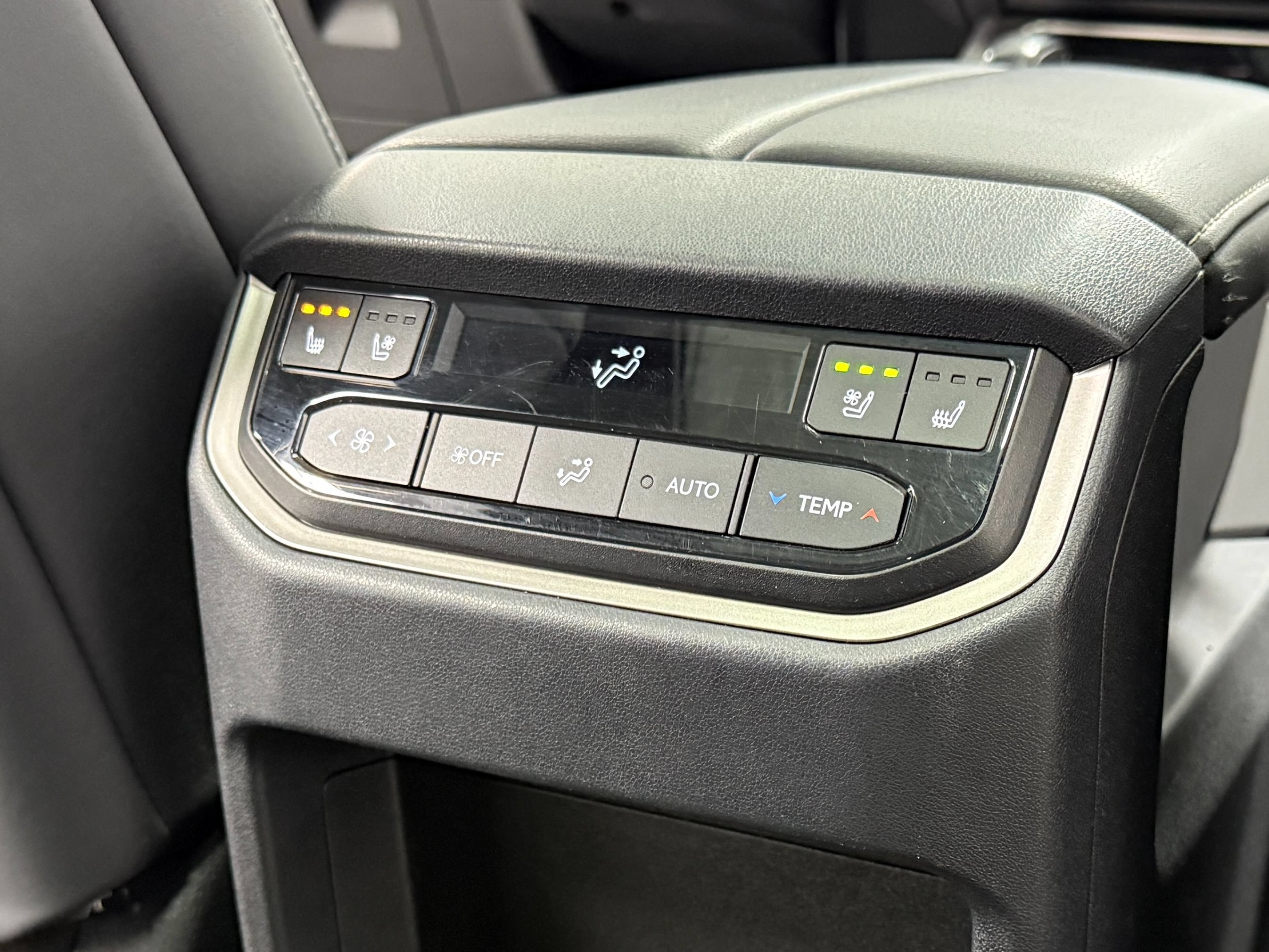 Used 2024 Lexus TX 500h AWD image 36