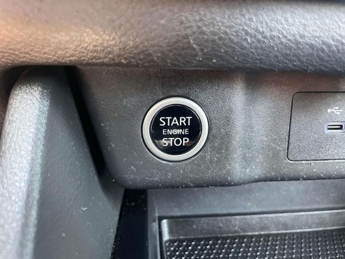Used 2023 Nissan Rogue S AWD/4WD image 23