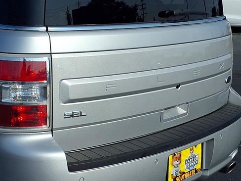 Used 2013 Ford Flex SEL FWD image 29