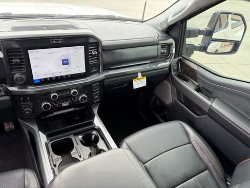 Used 2025 Ford F350 Lariat w/ Lariat Ultimate Package image 16