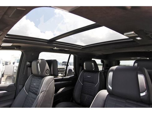 New 2026 Cadillac Escalade V AWD/4WD image 25