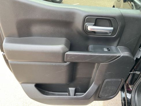 Used 2023 Chevrolet Silverado 1500 Custom image 21