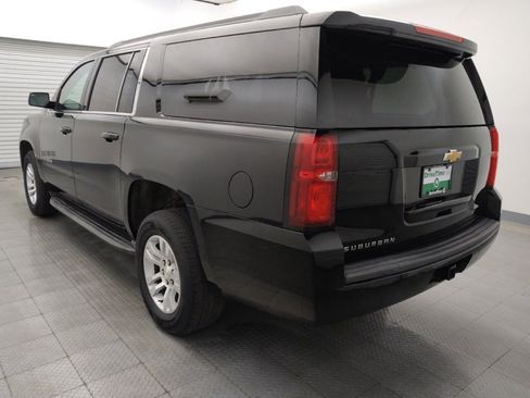 Used 2017 Chevrolet Suburban LT image 5