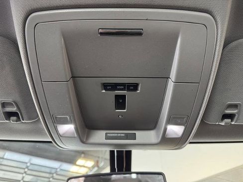 Used 2018 Chevrolet Silverado 2500 W/T w/ Snow Plow Prep Package image 22