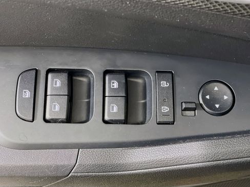 Used 2024 Kia Sportage LX image 15