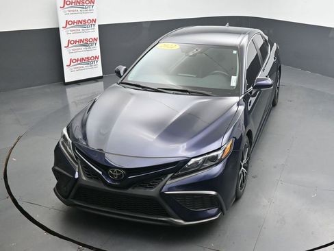 Used 2022 Toyota Camry SE FWD image 23