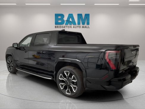New 2025 GMC Sierra EV Denali image 5