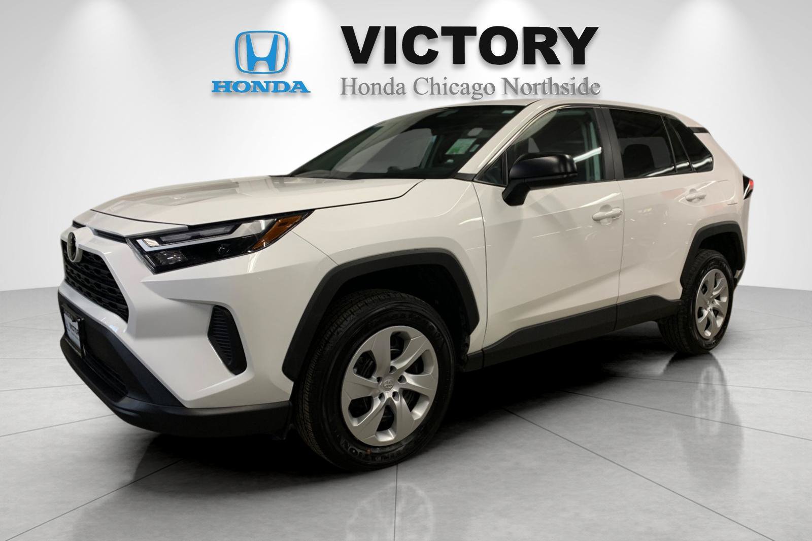 Used 2025 Toyota RAV4 LE AWD/4WD image 7